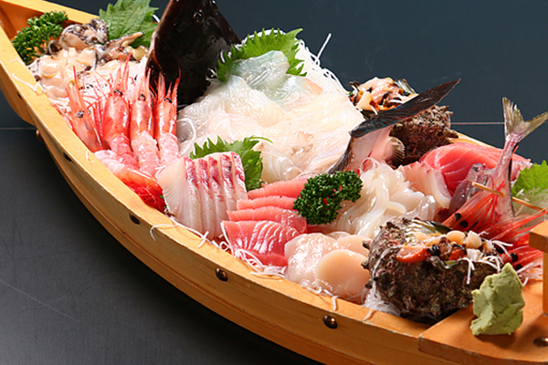 直接予約限定で大漁舟盛り半額！超特典を見逃すな！